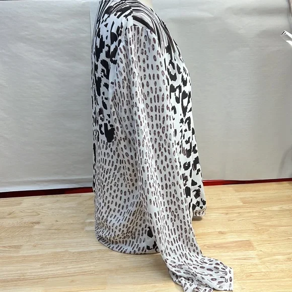 CAbi Animal Print Faux Wrap Scoop neck Long Sleeve Blouse - Picture 3 of 11